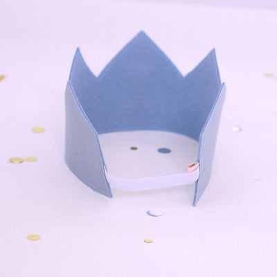 boys blue linen birthday crown shown from the reverse side with stretch elastic and felt backing