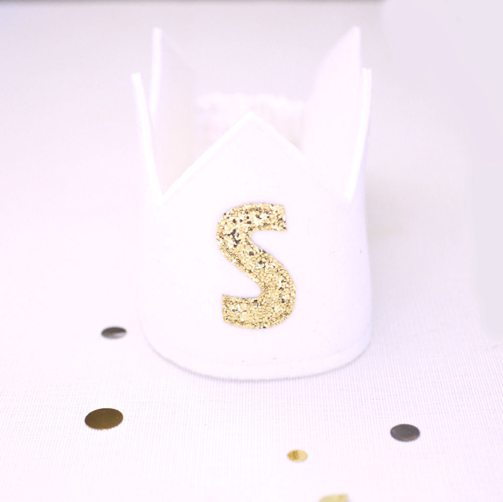 birthday crown with letter australia